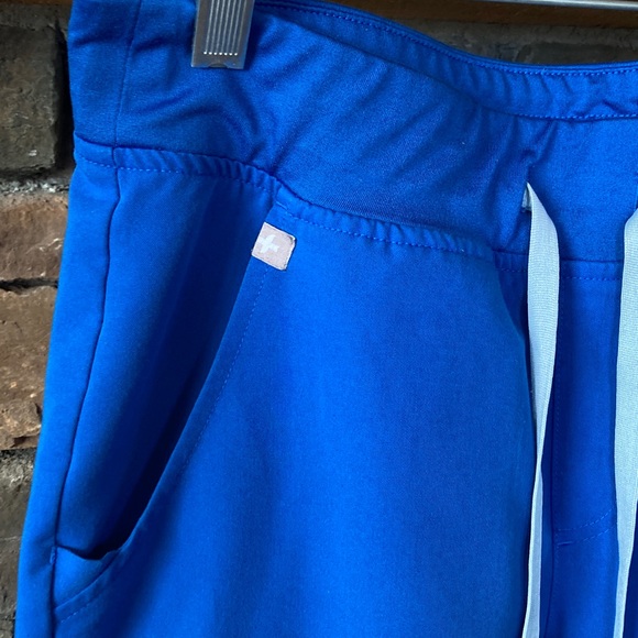 Set FIGS Rafaela Royal Blue Top And Zamora Jogger Set XS/S - Picture 11 of 16